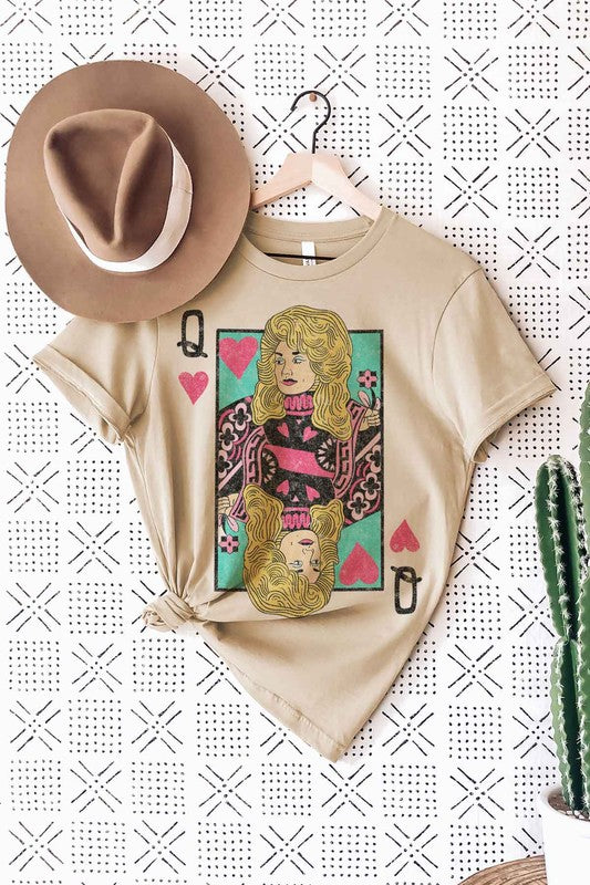DOLLY QUEEN OF HEARTS GRAPHIC T-SHIRT - lolaluxeshop