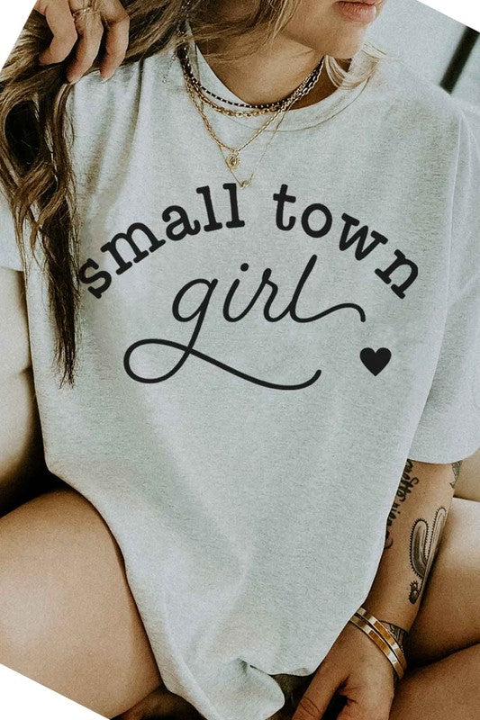 SMALL TOWN GIRL GRAPHIC TEE / T-SHIRT - lolaluxeshop