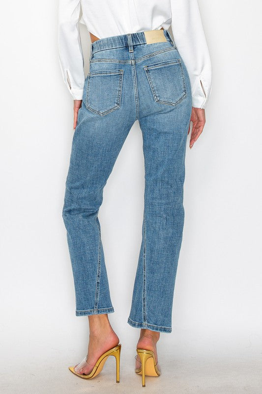 PLUS - TUMMY CONTROL HIGH RISE STRAIGHT JEANS - lolaluxeshop