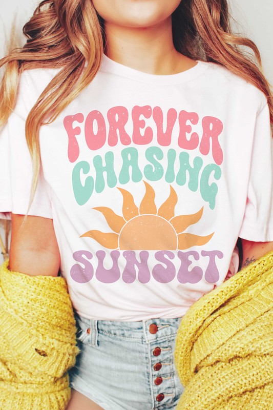 FOREVER CHASING SUNET Graphic Tee - lolaluxeshop