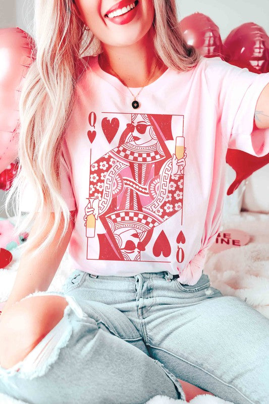 PLUS SIZE - CHAMPAGNE QUEEN OF HEARTS Graphic Tee - lolaluxeshop