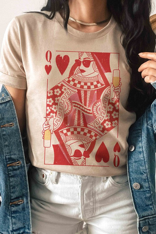 PLUS SIZE - CHAMPAGNE QUEEN OF HEARTS Graphic Tee - lolaluxeshop