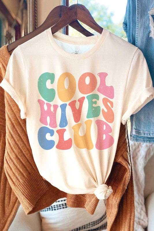 PLUS SIZE - COOL WIVES CLUB Graphic T-Shirt - lolaluxeshop