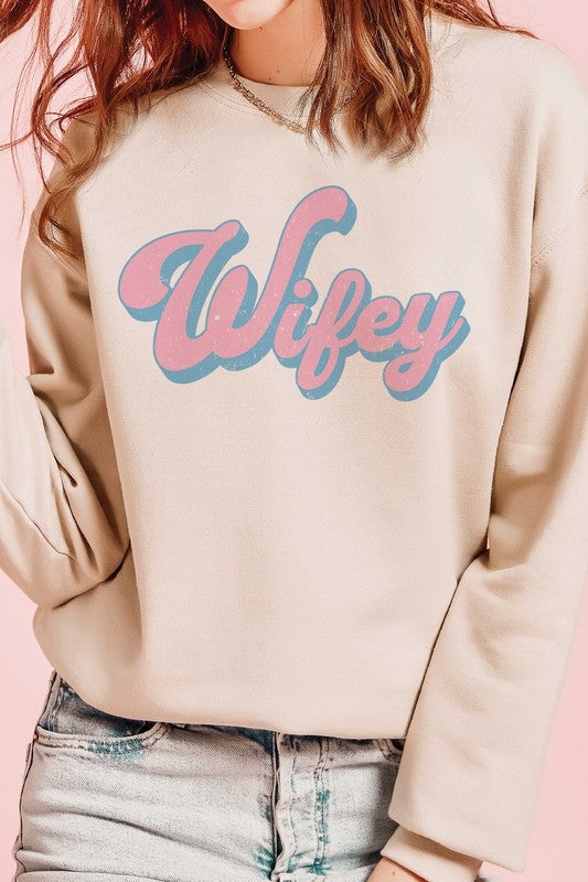 PLUS SIZE - WIFEY Graphic Sweatshirt - lolaluxeshop