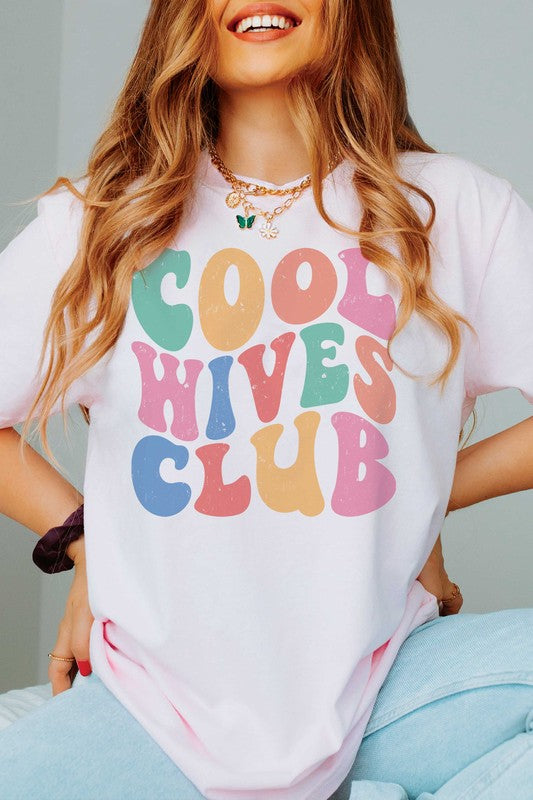 PLUS SIZE - COOL WIVES CLUB Graphic T-Shirt - lolaluxeshop