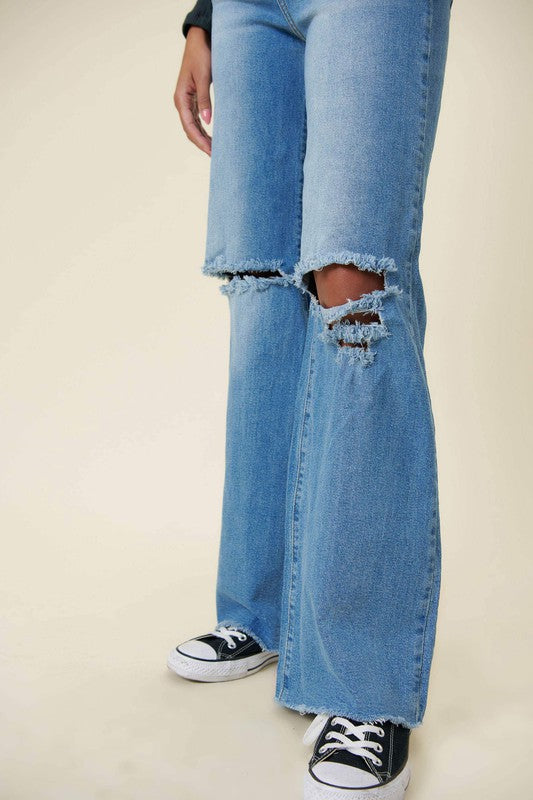 Distressed Wide Fit Jeans - LOLA LUXE