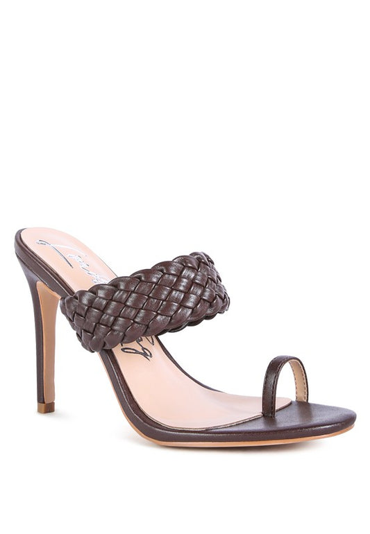 HIGH PERKS WOVEN STRAP TOE RING SANDALS - lolaluxeshop