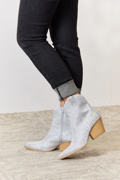 East Lion Corp Rhinestone Ankle Cowboy Boots - lolaluxeshop
