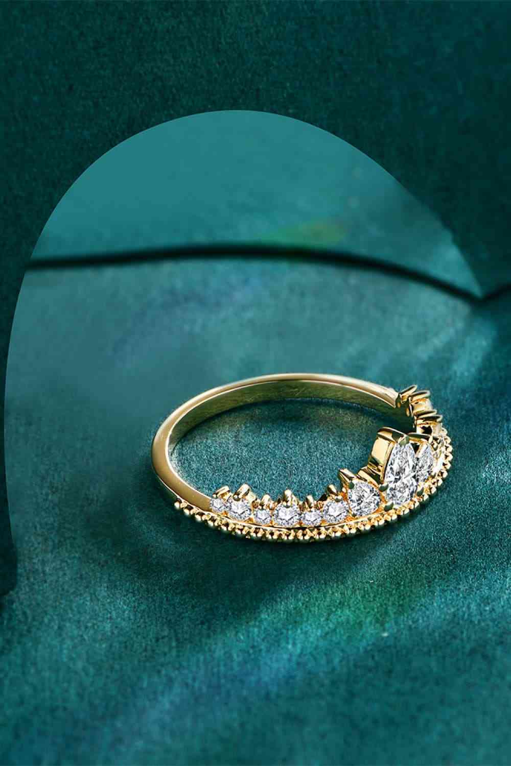 Crown Shape Moissanite Ring - lolaluxeshop