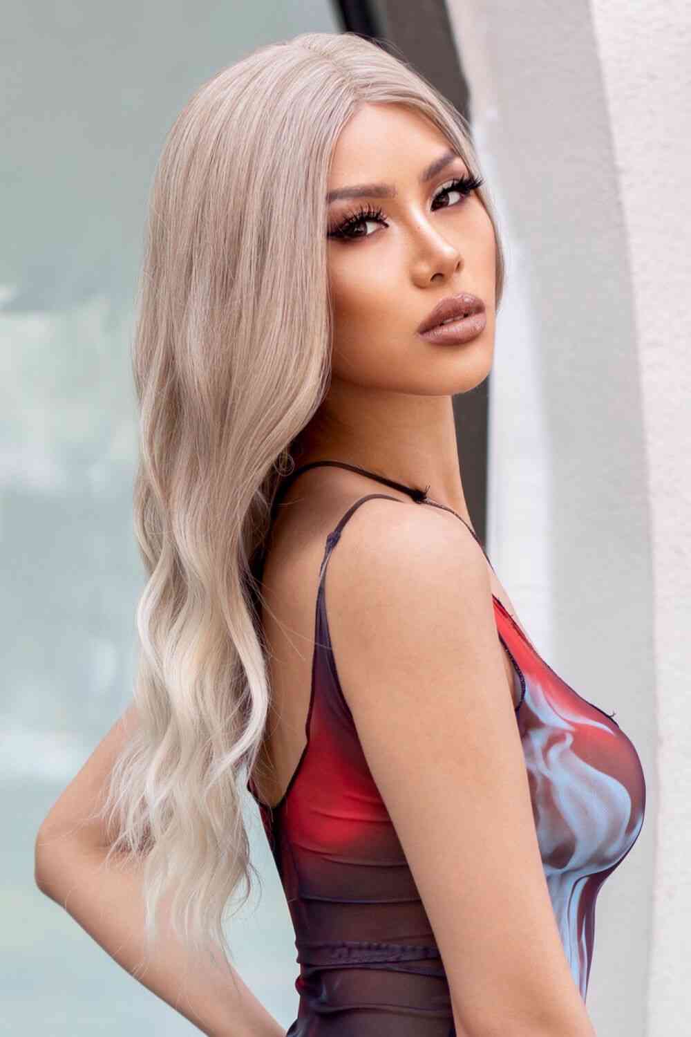 13*2" Lace Front Wigs Synthetic Long Wave 24" 150% Density in Medium Blonde Highlights - lolaluxeshop