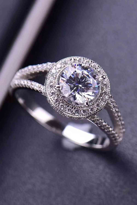 Shiny and Chic 1 Carat Moissanite Ring - lolaluxeshop
