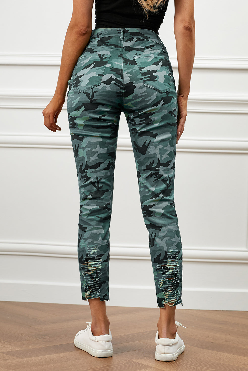 Distressed Camouflage Jeans - LOLA LUXE