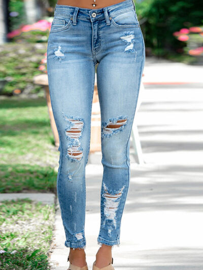 Distressed Buttoned Jeans with Pockets - lolaluxeshop