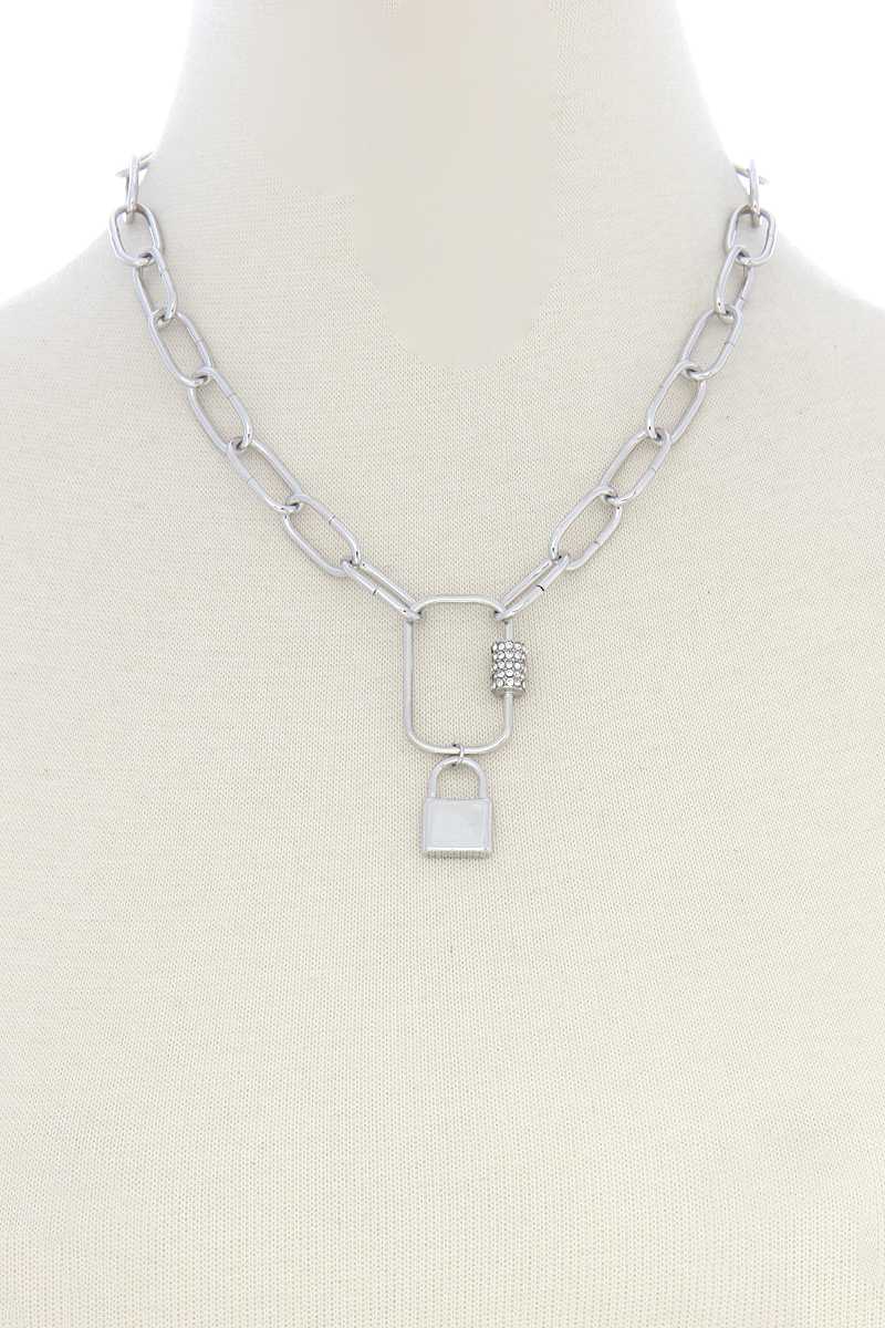 Lock Charm Oval Link Metal Necklace - LOLA LUXE