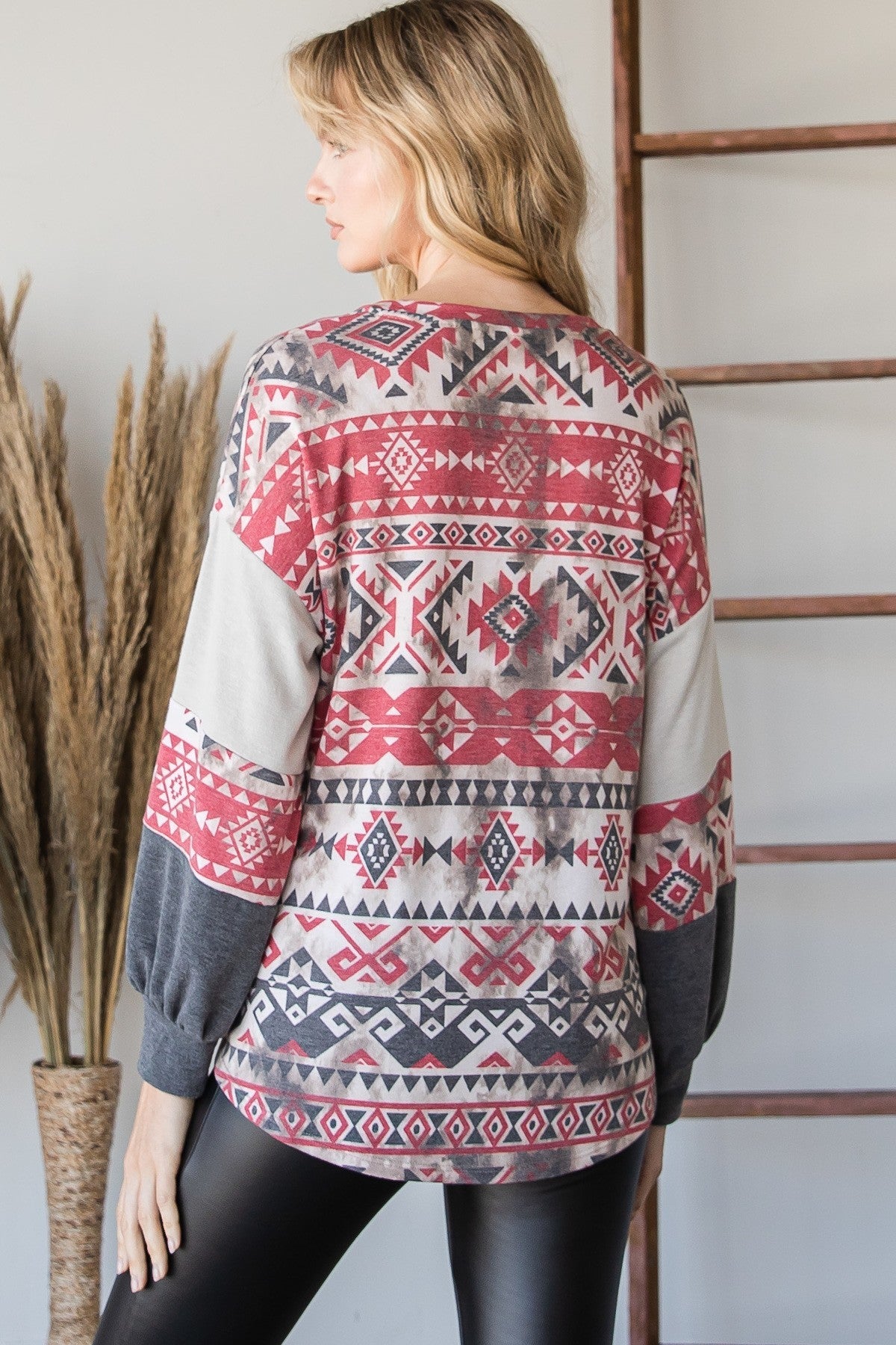 Beautiful Aztec Print Long Sleeve Sweater - LOLA LUXE