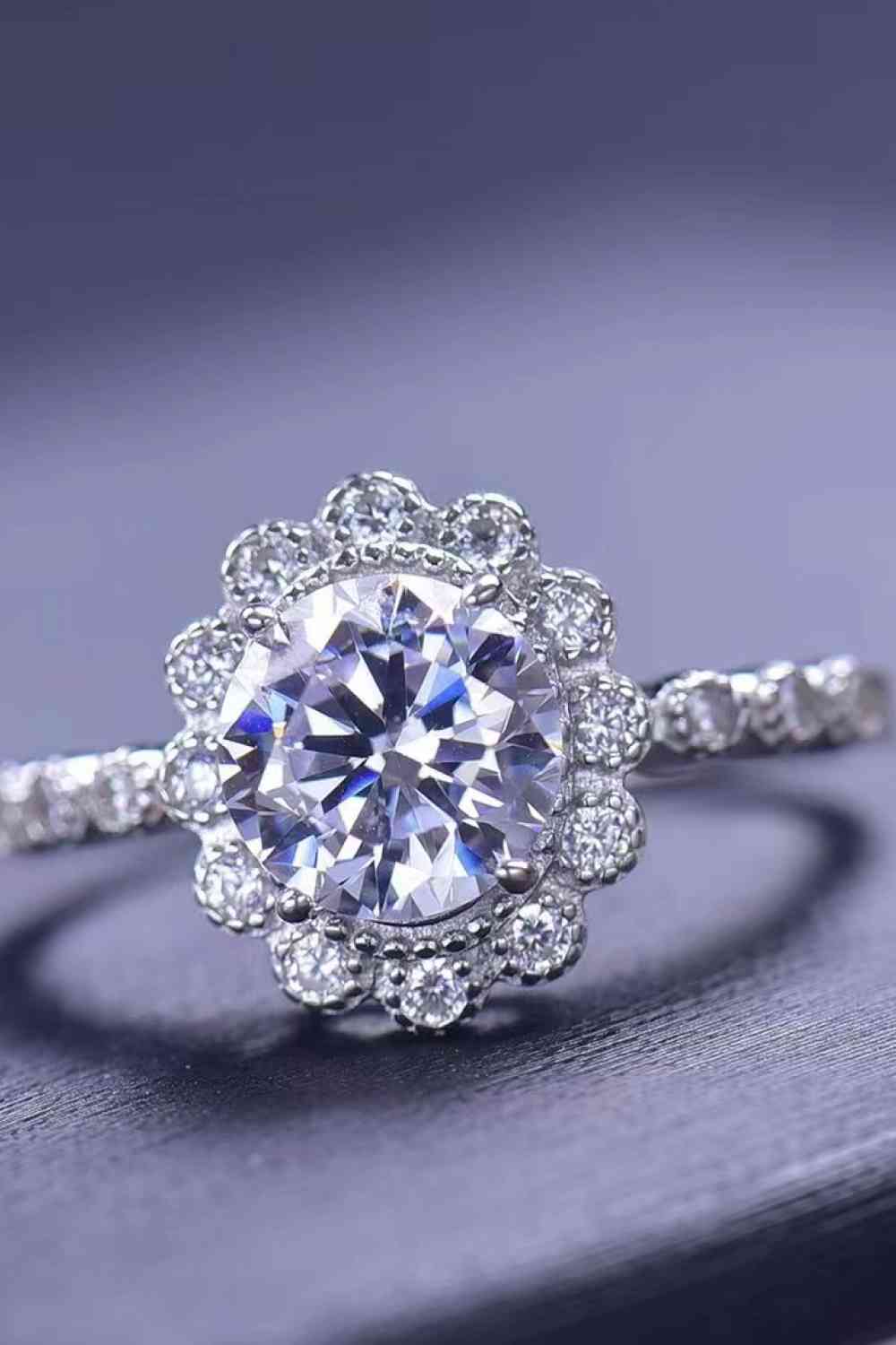 1.5 Carat Moissanite Floral-Shaped Cluster Ring - lolaluxeshop