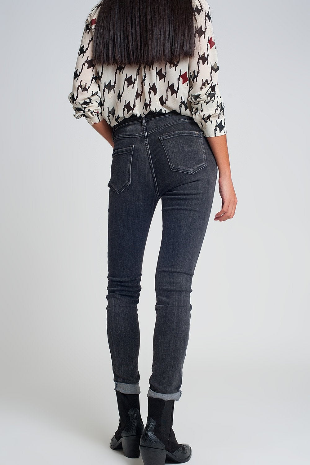 High Rise Skinny Jeans in Washed Black - LOLA LUXE