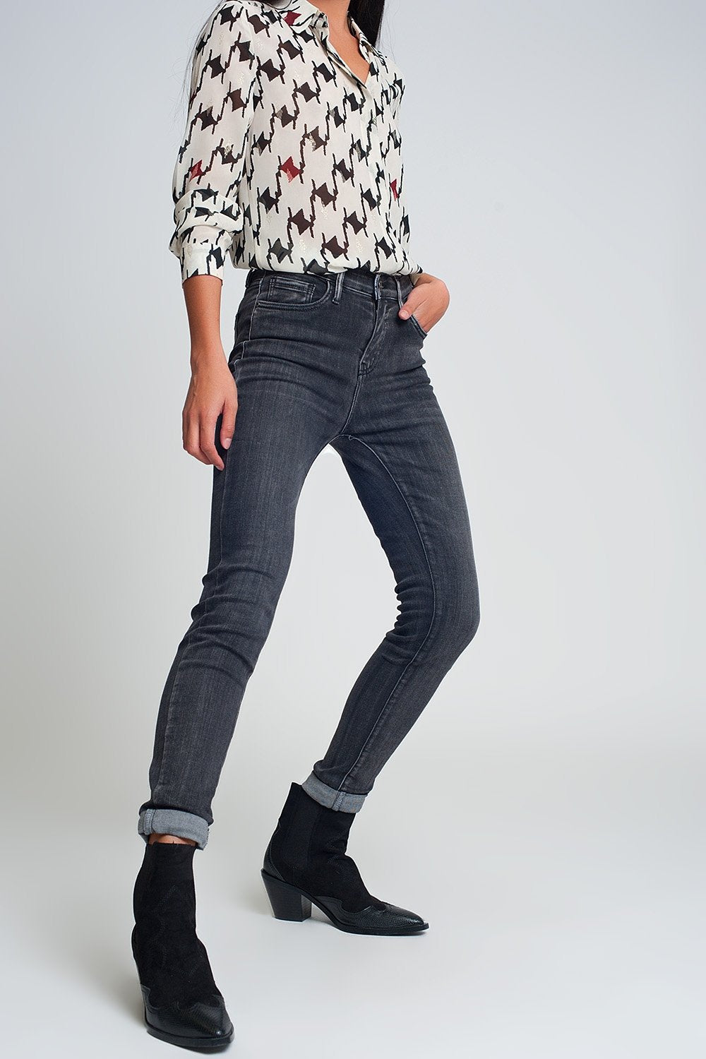 High Rise Skinny Jeans in Washed Black - LOLA LUXE